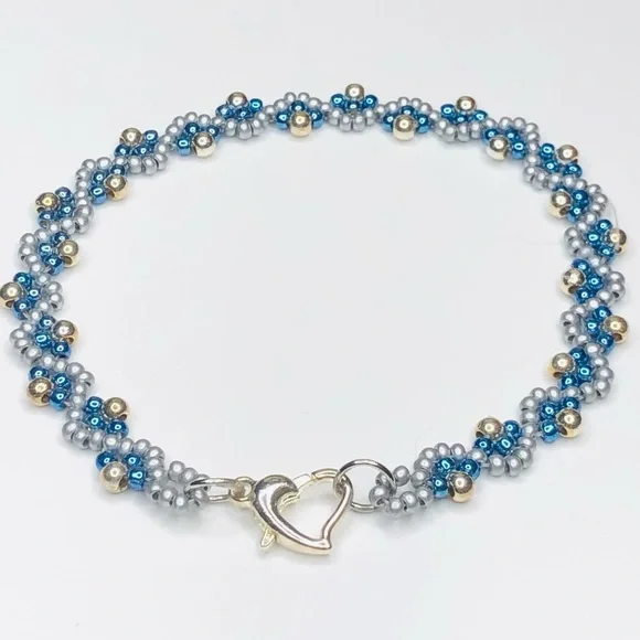 Blue Silver Gray Beaded Bracelet Thin Dainty Braided minimalist Heart NEW - Picture 1 of 6